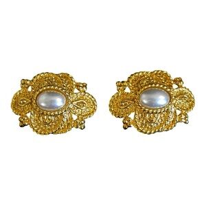 MUSI gold tone faux pearl vintage shoe clips-set